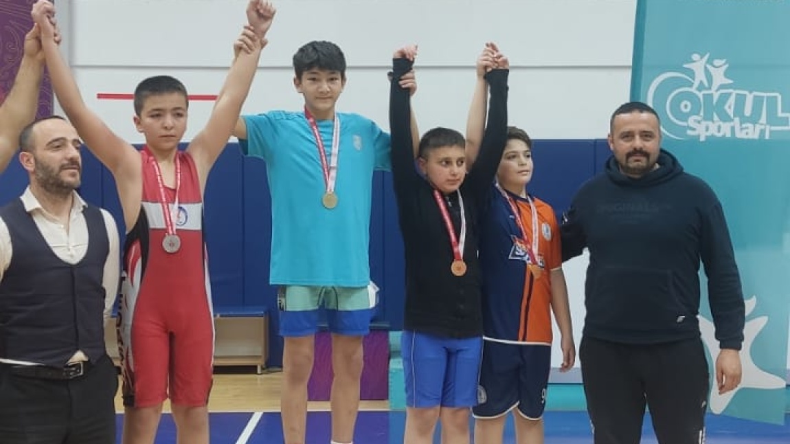 Okulumuzun Gururu: Yiğit Efe ÖZER, Konya Şampiyonu